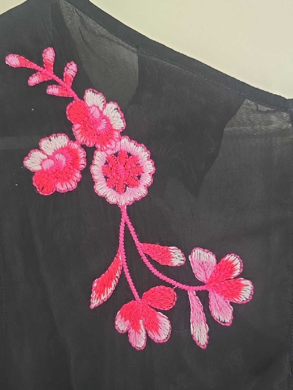 NWT JOHNNY WAS Button Back Cassia Embroidered Tank - Picture 9 of 12